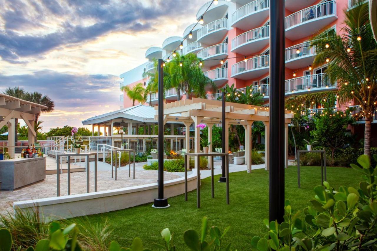 Beach House Suites By The Don Cesar St. Pete Beach Exteriör bild